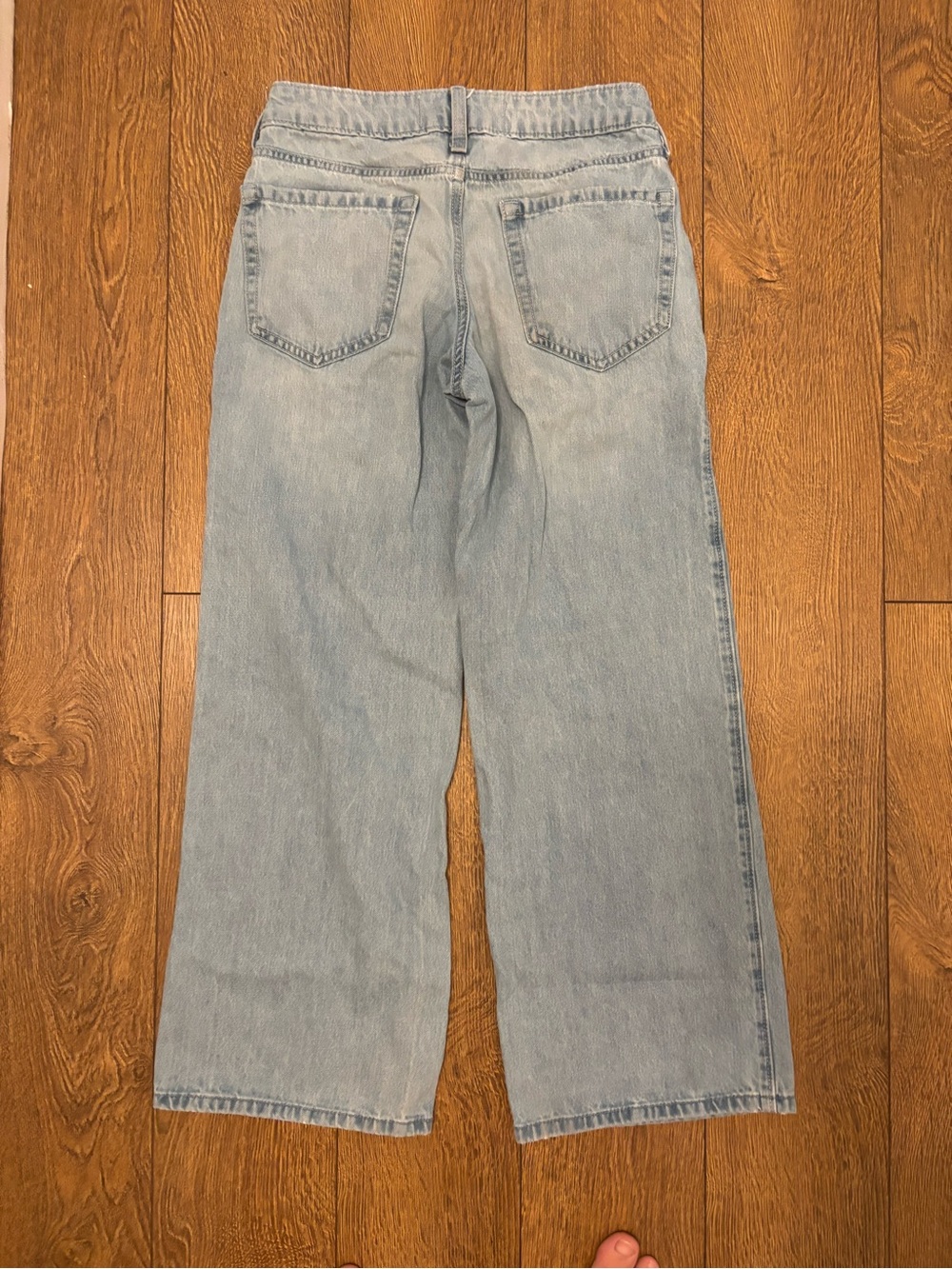 Hollister Low Rise Baggy jeans, Size 24 Short - Picture 2 of 3